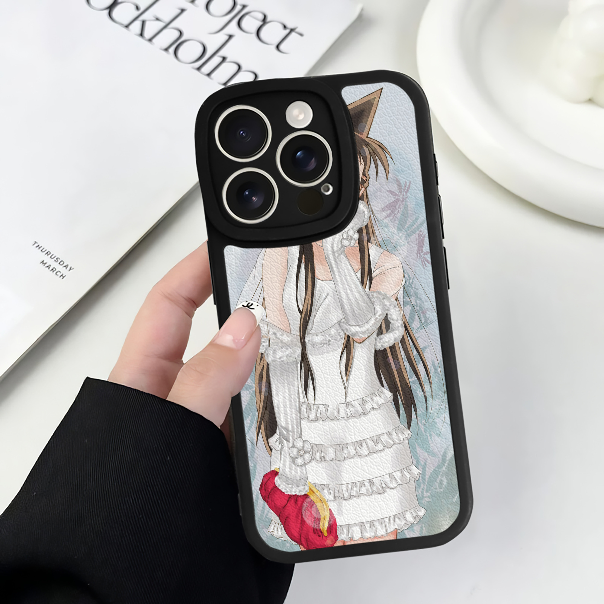 （画像用） 名探偵コナン Detective Conan 【iPhone 16シリーズ対応】シリコンスマホケース（レザー調） 材質：シリコン